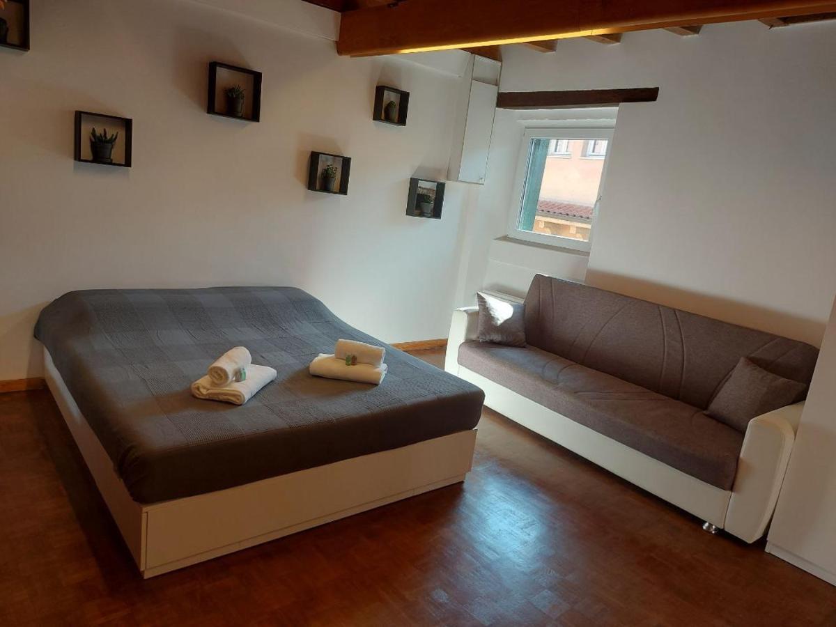 Appartamento Verona Centro Domm Luaran gambar